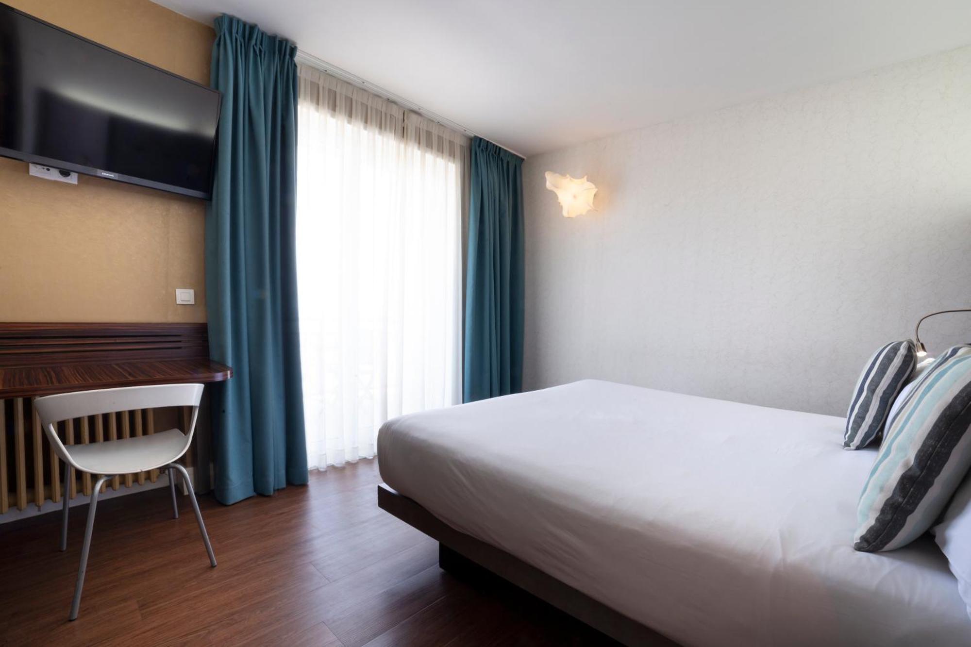 Petit Palace Tamarises Getxo Room photo