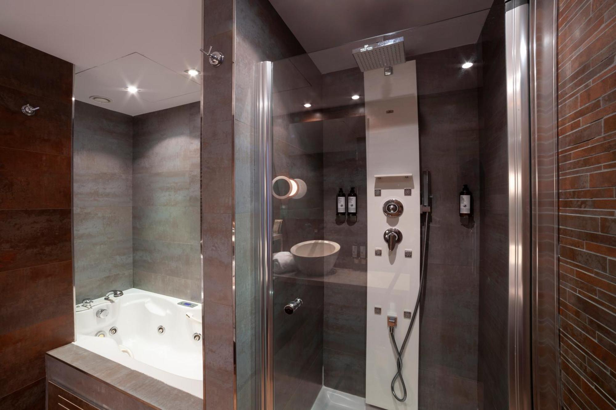 Petit Palace Tamarises Getxo Room photo