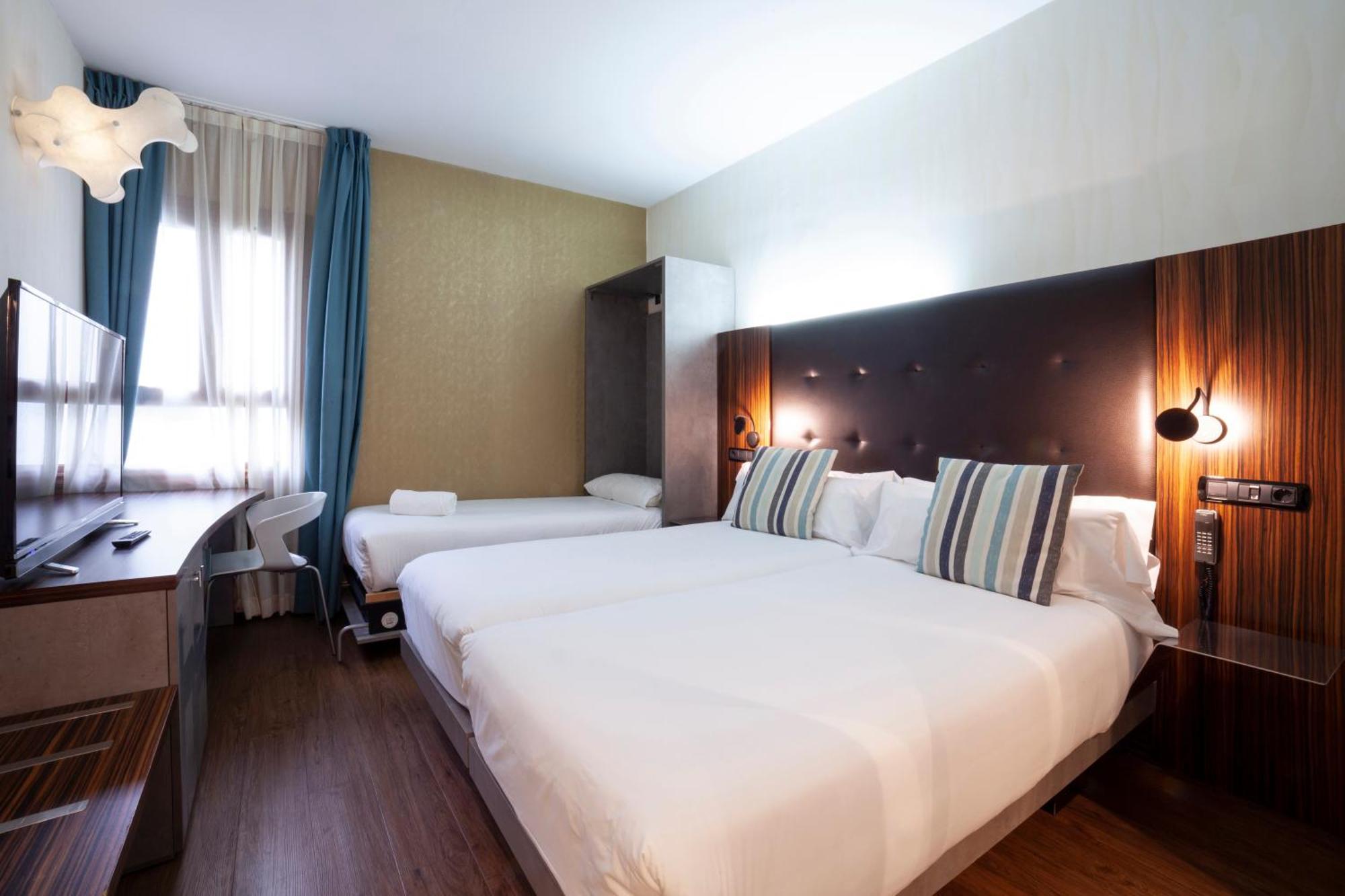 Petit Palace Tamarises Getxo Room photo
